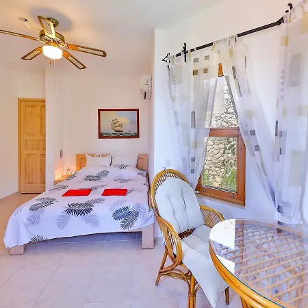 Вилла Yarimada Deniz Manzarali Cindy Каш