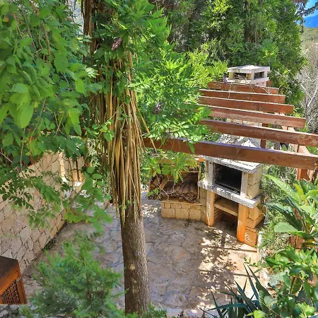 Villa Yarimada Deniz Manzarali Cindy Kaş