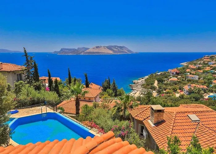 Yarimada Deniz Manzarali Cindy Kaş