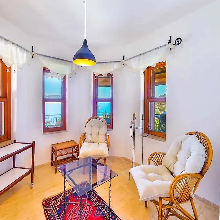 Yarimada Deniz Manzarali Cindy וילה *