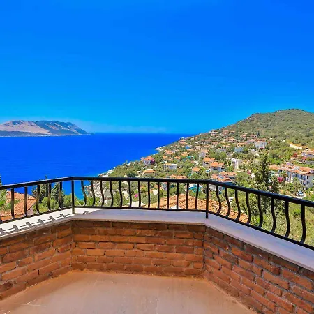 Yarimada Deniz Manzarali Cindy *