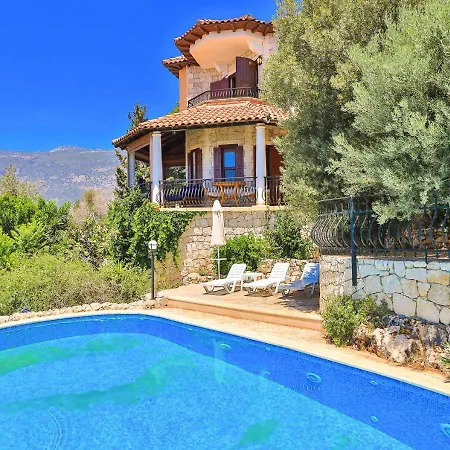 Yarimada Deniz Manzarali Cindy וילה