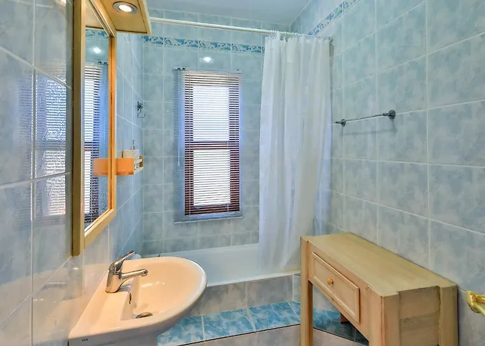 Villa Yarimada Deniz Manzarali Cindy *