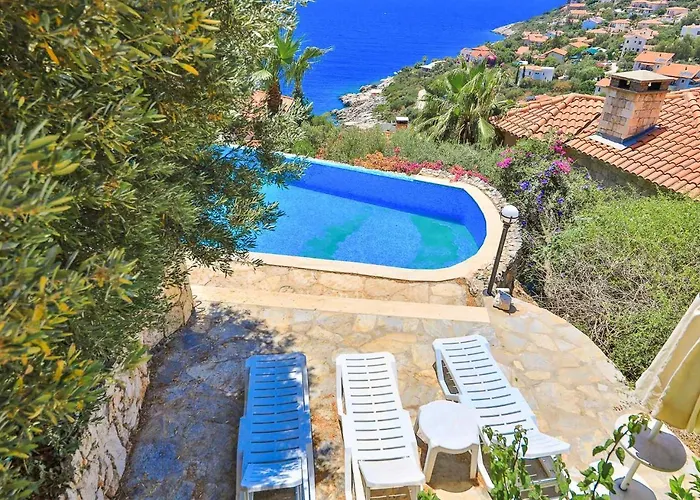 Yarimada Deniz Manzarali Cindy Villa Kaş